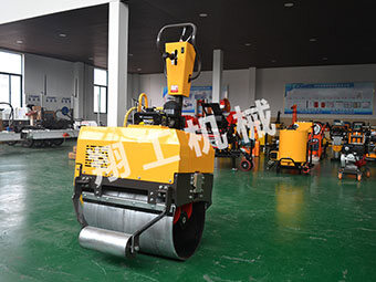 道路養(yǎng)護(hù)責(zé)任重大，小型壓路機(jī)需求迅速增長(zhǎng)