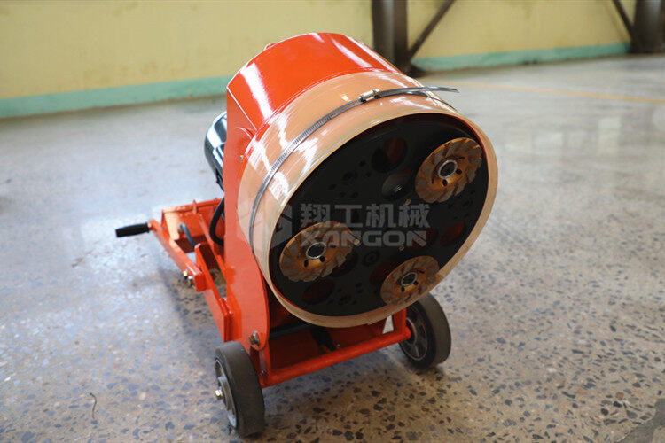 選購地坪研磨機(jī)，除了質(zhì)量外，這一點(diǎn)也很重要